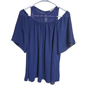 Soprano Blouse Womens Size Medium Cold Shoulder Lace Neckline Top (956)